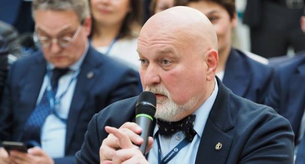 «Мы будем извлекать из этого уроки»: Пилипенко о том, как лишили статуса Пашаева