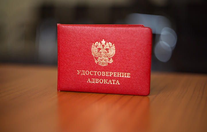 ФПА отклонила ходатайство об отводе адвоката Инны Барлевой — она остается в деле доверителя.